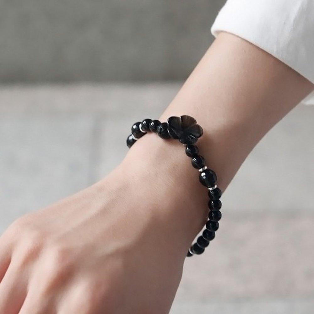 0Sb0116 Flower Onyx Gemstone Bracelet