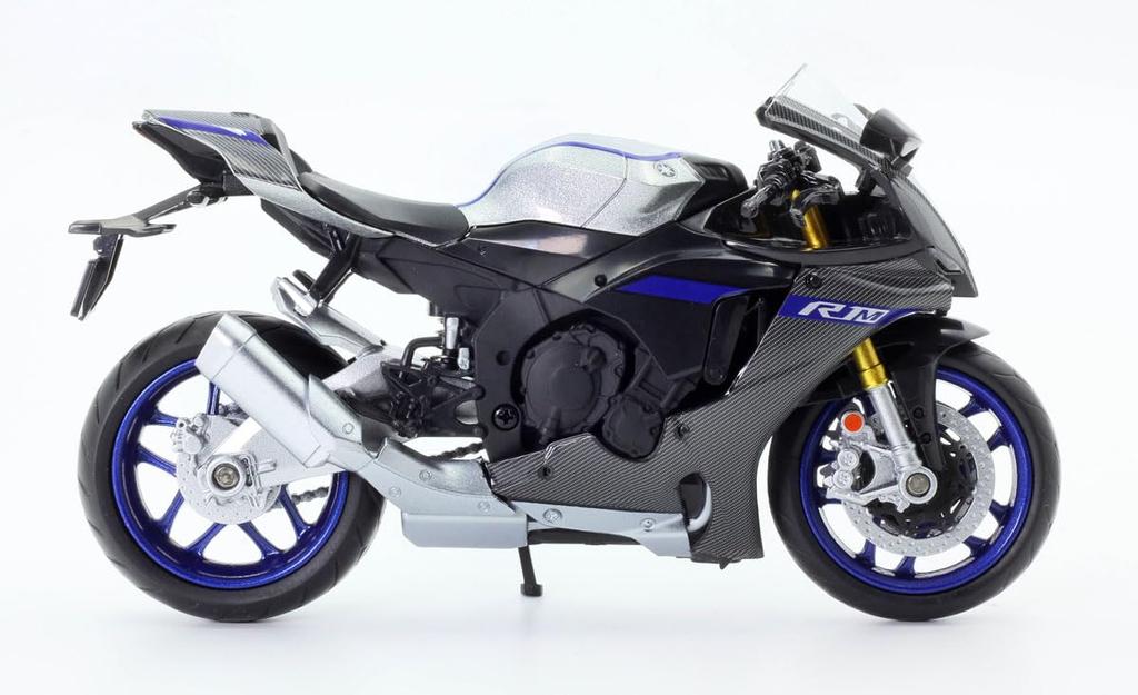 Doyusha Diecast Motorcycle 1/12 Scale 2022 Yamaha YZF-R1M Black Finished Product