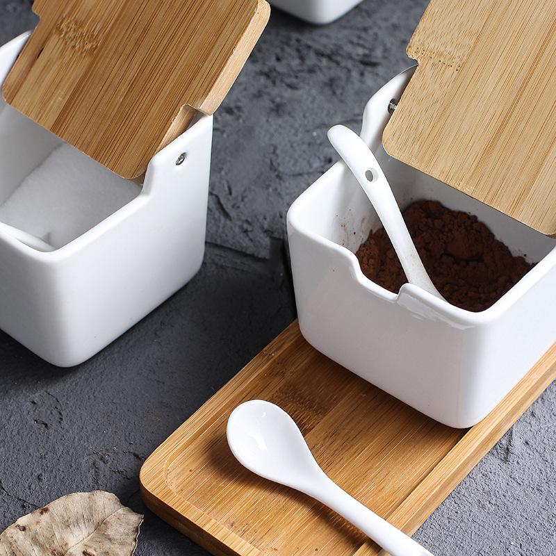 Simple Ceramic Seasoning Jar Bamboo Lid Spice Jar With Spoon Kitchen Sugar Salt Spices Storage Box Household Container