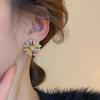 Orecchini a Fiore in Zircone con Ago in Argento Galvanizzato Oro - Design Elegante, Stile di Alta Gamma