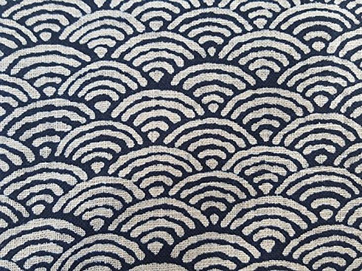 Handcrafted by FUJITA Drawstring Bag with Japanese Seigaiha Pattern x Navy Made in Japanese Accessories (Handcraft Fujita) - Lining, Pattern, (wave)