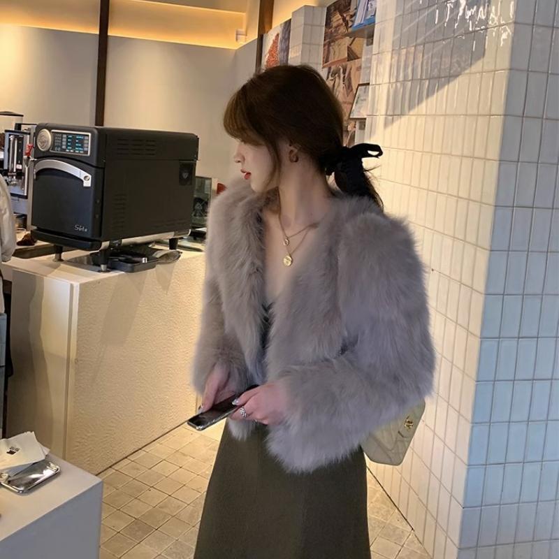 Autumn and Winter Fur Women's Short New Imitation Fox Fur Net Celebrity Young Winter Fur Short Coat