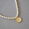 French Elegant Pearlescent White Enamel Vintage Rose Gold Coin Pendant Freshwater Pearl Short Necklace Clavicle Chain