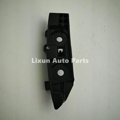 Right-Side Front Bumper Mounting Bracket for Dongfeng Fengxing Xinghai S7 Models.