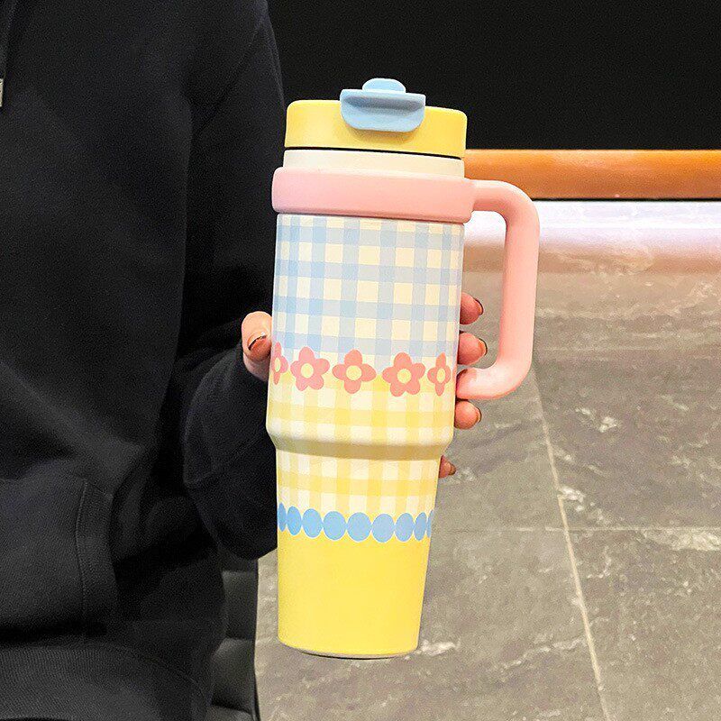 Large-Capacity Thermos Cup for Girls, New Office Water Cup, Giant Student Cup with Handle and Straw, High Aesthetic Value