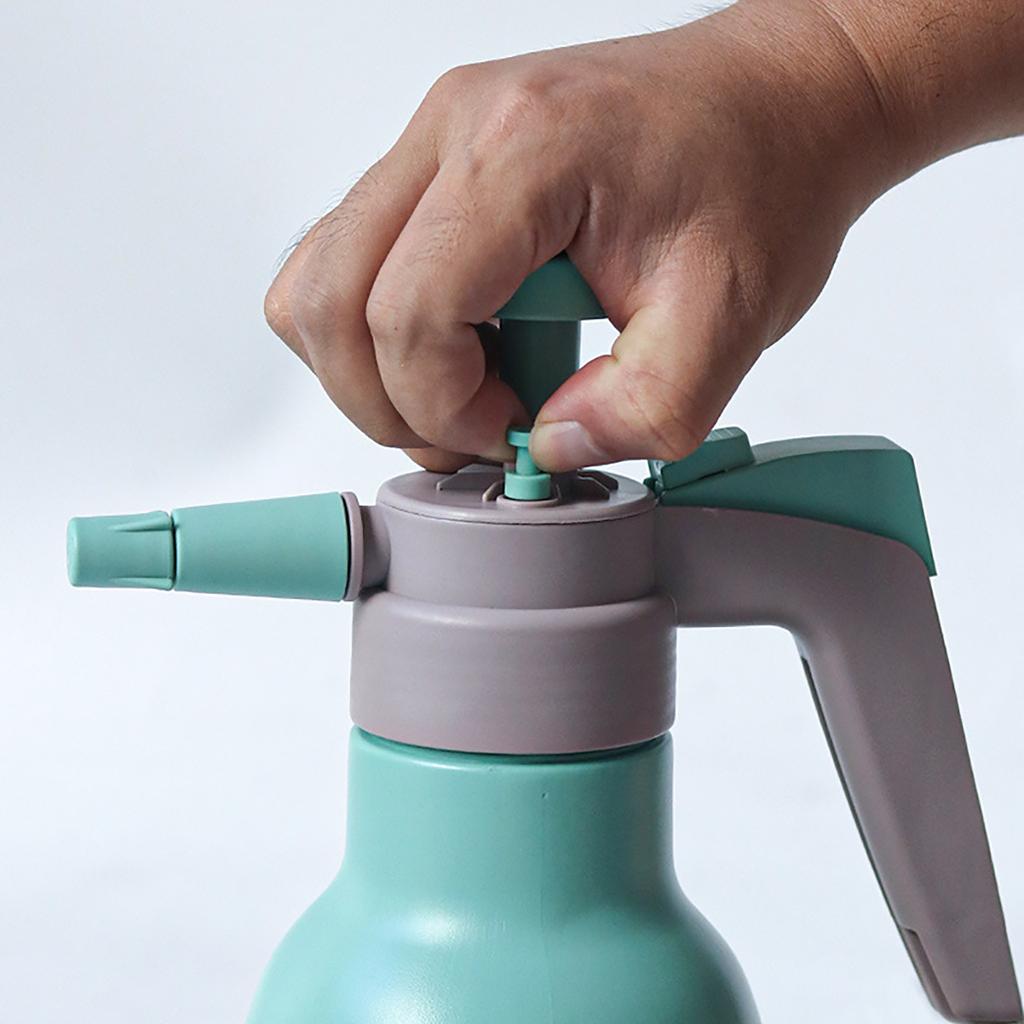 Pneumatische Gartengießkanne, verdickte 1-Liter-Sprühflasche für den Blumenanbau, kleine Desinfektionsgießkanne aus Kunststoff für den Haushalt