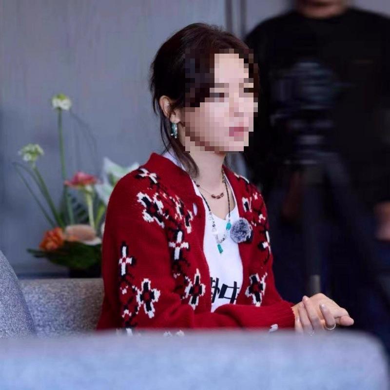 Xin Zhilei Red Retro Jacquard Knit Cardigan - New Year Edition