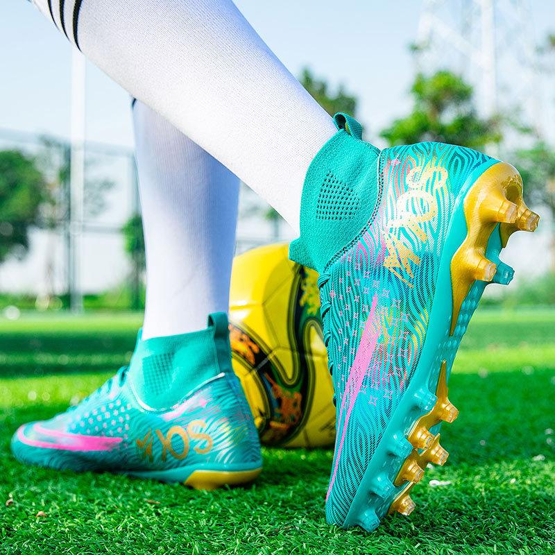 Tong Cheng high-top competition kicking grass nails football shoes men's actual combat sports shoes big broken training 2025