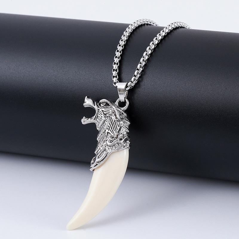 Indre Mongolia Ulvetann Resin Anheng Halskjede – Trendy Unisex Tibetansk Mastiff Design