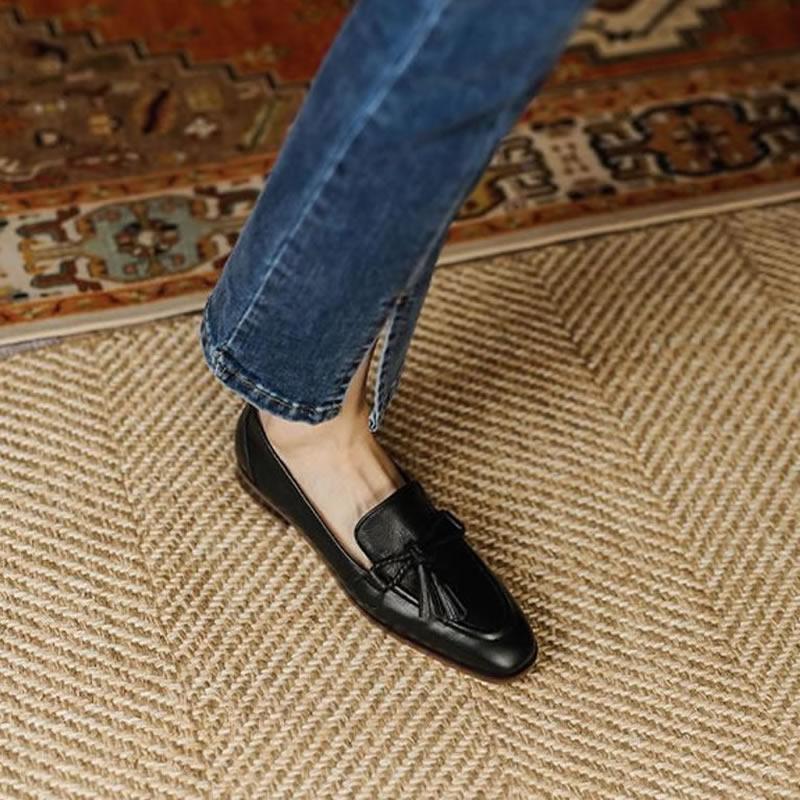 

Жіночі лофери в ретро британському стилі з квадратним носком, літо 2025, новий стиль, зручні одинарні туфлі з китицями, жіночі коричневі туфлі 34 чорний