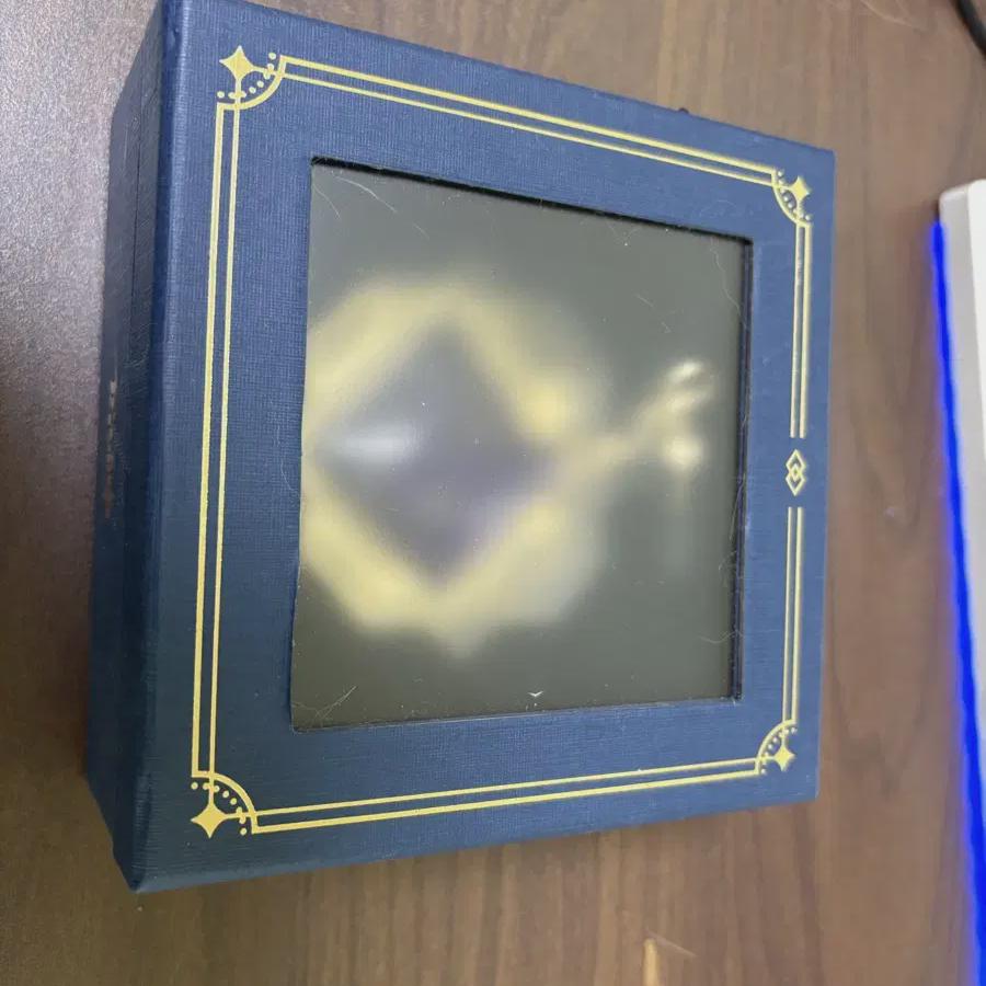 

Я продаю брелок Глаз Бога Грозы/Ветра Воншин!!