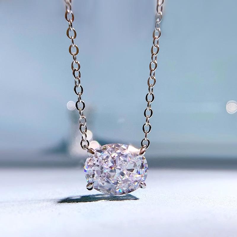 Mujing Luxury Radiant Oval White Diamond Necklace for Women