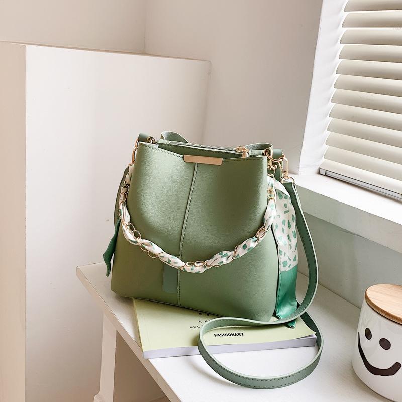 Fashion big bag 2025 new casual women's bag fashion messenger bag silk scarf portable bucket woman