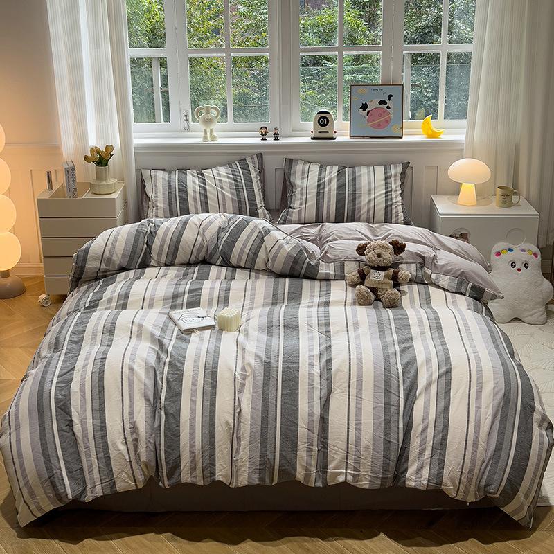Water Wash Cotton 4 Piece Bedding Set Simple Striped Duvet Cover Bed Sheet Fitted Sheet And Pillow Cases Two Piece Set