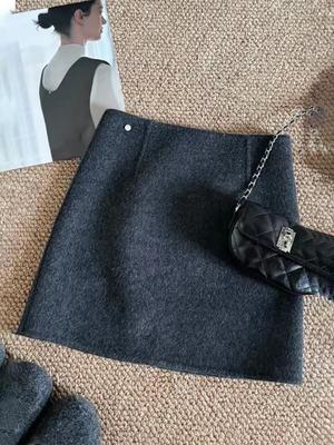 Sukně, kalhoty a další – Sukně