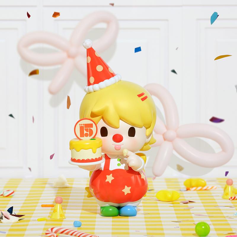 POP MART Celebrating the Moment POP MART 15th Anniversary Series Figures Blind Boxes (Single Pack / 15-Piece Set)