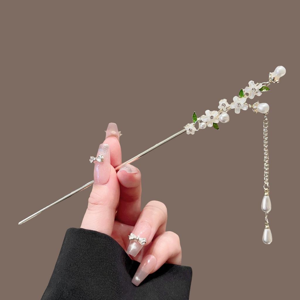 Vintage Crystal Pearl Flower Hair Sticks for Women Chinese Style Cross Tassel Hairpin Disk Hair Chopsticks Hair Accessories Gifts