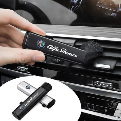 Entretien de la voiture – Éponges, chiffons et pinceaux