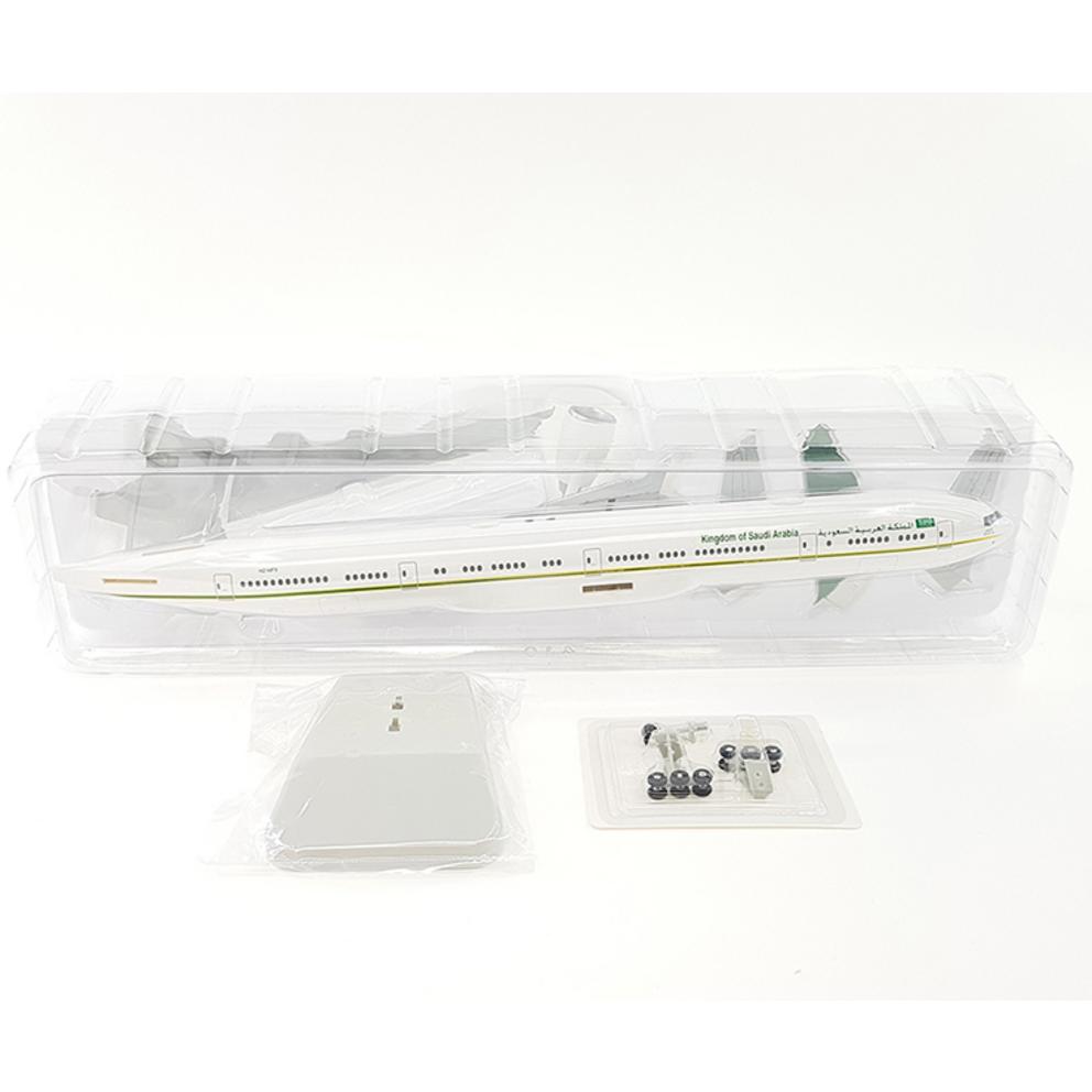 Hogan Wings 1/200 Boeing 777-300ER Saudi Arabian Airlines Flugzeugmodell (Artikelnummer. 911595)