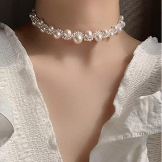 Trendy Korean Pearl Necklace: Versatile and Stylish Clavicle Chain for Women