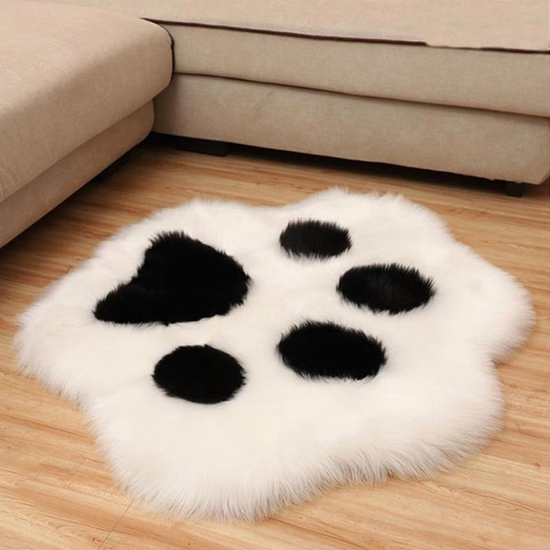 Home Sofa Coffee Table Cute Bear Paw Shape Plush Carpet Living Room Bedroom Foot Mats Shaggy Fluffy Cat Paw Rug Bedside Carpet