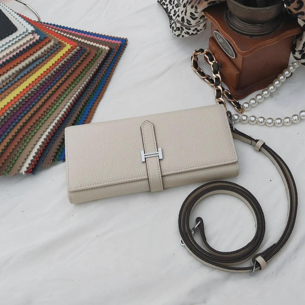 Litchi Grain Cowhide Women's Long Wallet: Large Capacity, Fashionable, Versatile Two-Fold Handbag