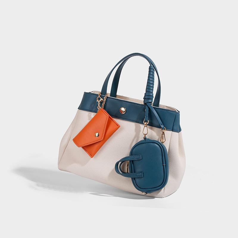 

Large-capacity casual bag women s 2025 new fashion messenger bag autumn and winter simple portable commuter shoulder bag no pendant бежевый