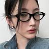 Gm Die gleiche modische kleine ovale intellektuelle Brille kann mit einem Grad-Nerd-Rahmen für Frauen mit hoher Myopie kombiniert werden