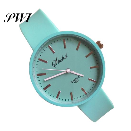 Silicone Band Watch Quartz Jelly Colorful Wristwatch Sport Stylish Analog Display Small Unisex Comfortable for School Dress