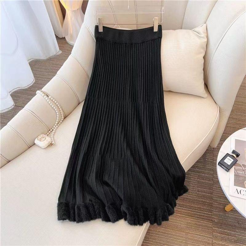 **Versatile Qipao Underskirt: Seamless Elastic Pleated Half Skirt Lining**