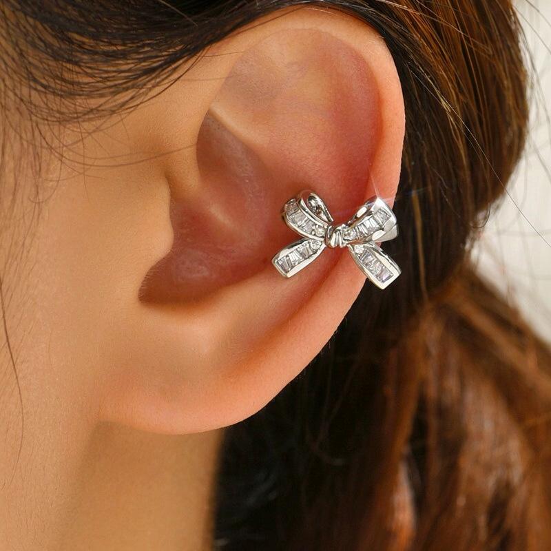 Zircon Bow Ear Clip - Elegant Non-Piercing Cartilage Jewelry for Women