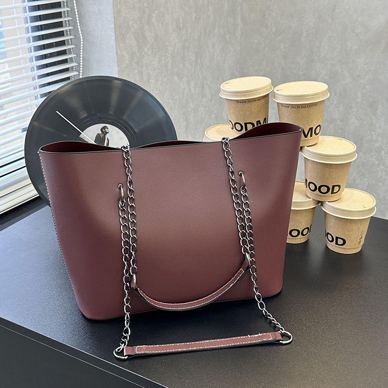 2025 Women's Summer Chain Shoulder Tote - Large Capacity, Versatile & Textured for Work & Commute