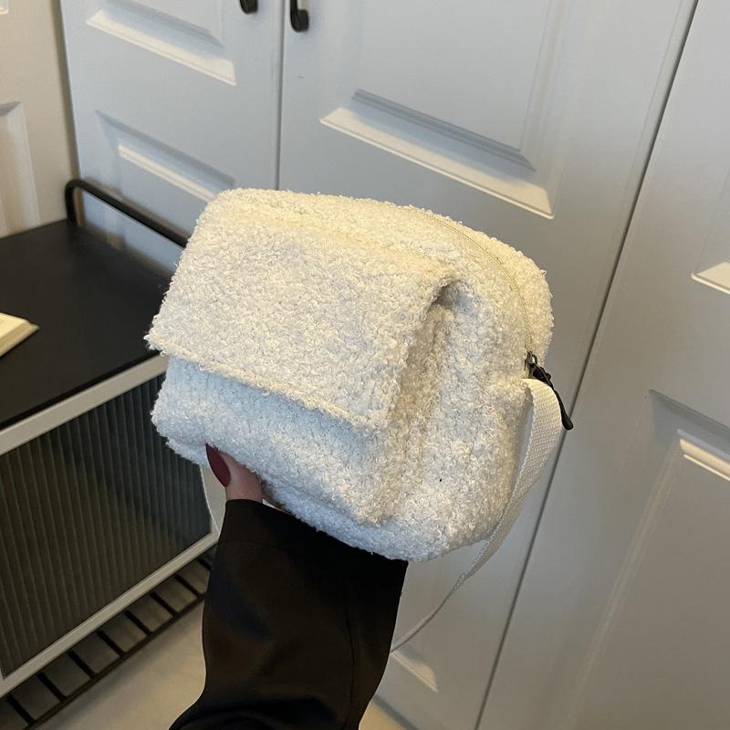 Women's bag small square bag new plush bag fashionable sweet messenger bag