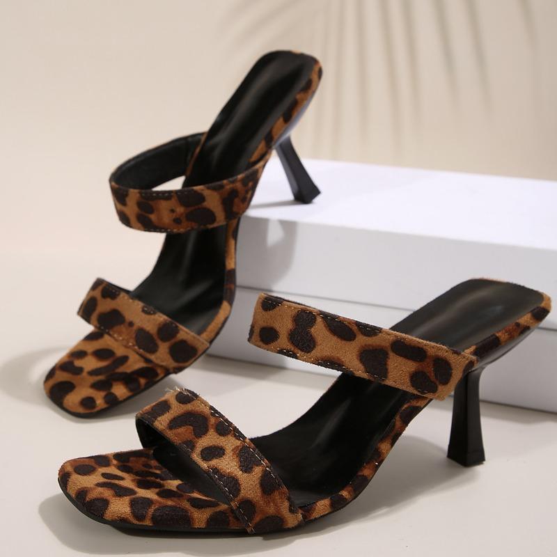 

Мода Плюс Размер 2025 Лето Новые Женские Современные Шлепанцы Модные Леопардовые Квадратный Носок Тонкий Каблук Сандалии Классика Платье Повседневные Шлепанцы 43 цветной печати леопарда