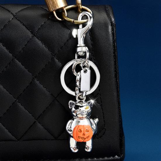 Handbag Decorative Accessory Halloween Cat Holding Pumpkin Keychain, Metal Car Key Ring Holder, Backpack Hanging Decor