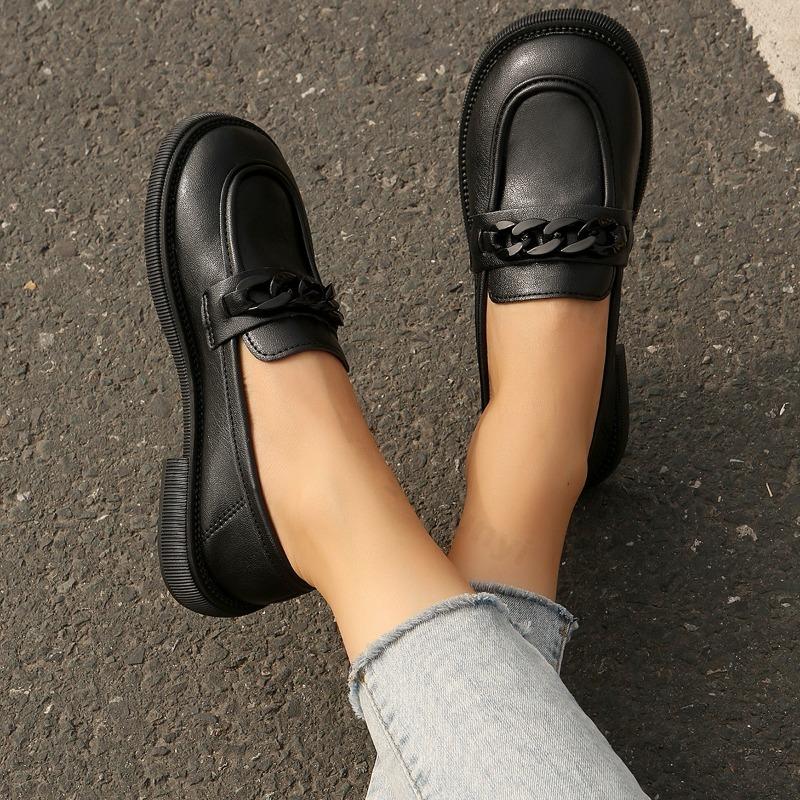 Plus Size Women's 2026 Autumn New Style Thick Heel Temperament Metal Chain Round Head Shallow Mouth One Foot Kick Loafers Shoes