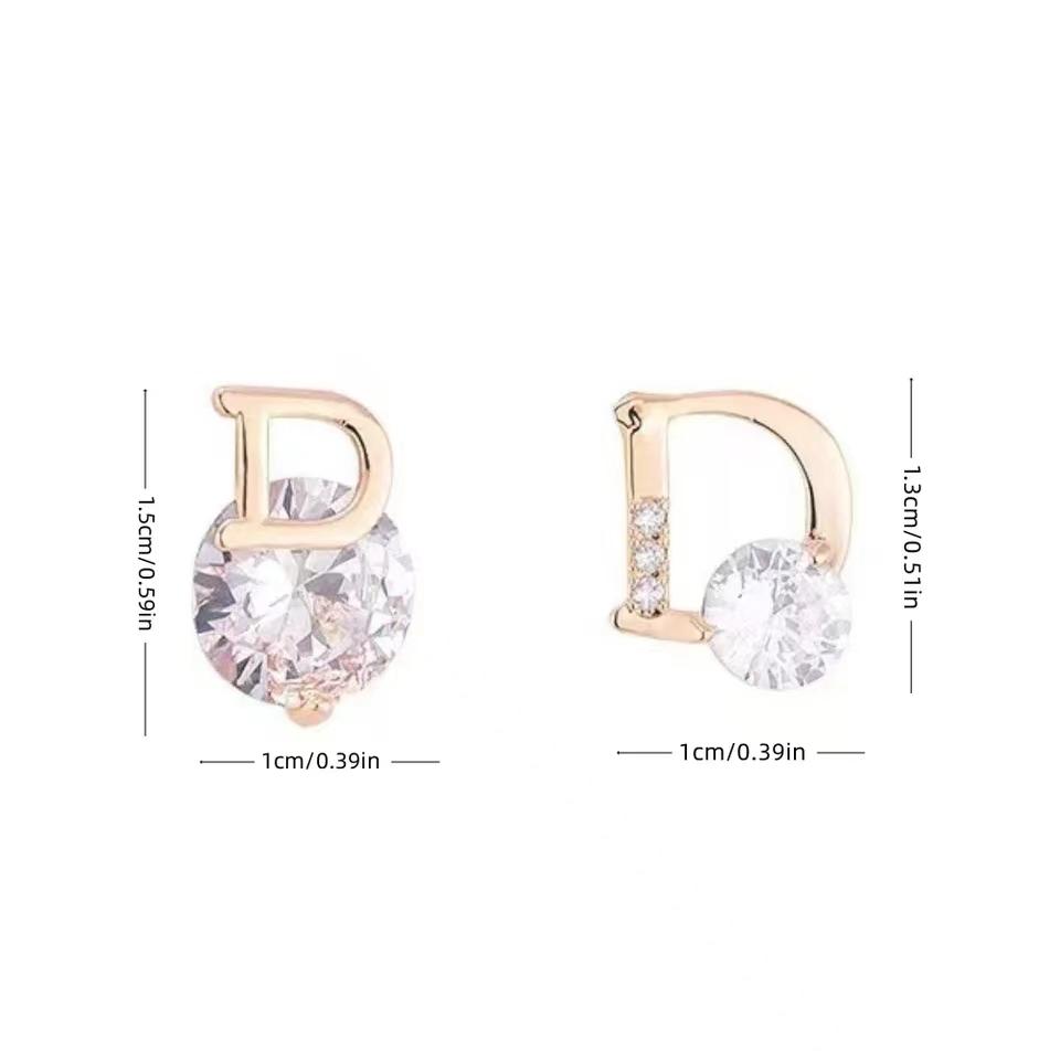 Buchstaben D Ohrstecker für Damen Glänzende Zirkonia Ohrstecker Temperament Asymmetrischer Party Schmuck Einzigartiges Geschenk