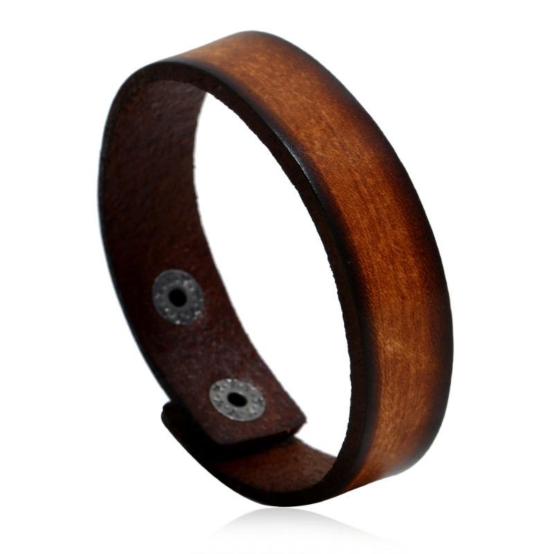 

Best-Selling Retro Distressed Leather Bracelet for Men - New European Vintage Style Wrist Accessory for Daily Wear