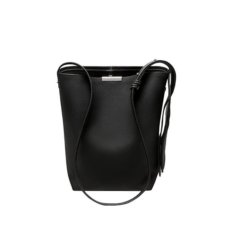 Autumn Winter New Bucket Bag 2025 Fashion Top Layer Genuine Leather Bag Niche Design Large Capacity Crossbody Bag Commuter Bag