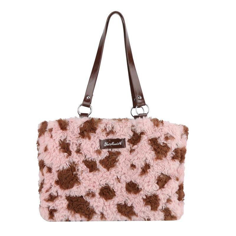 Korean Large-capacity Fluffy Bag Shoulder Female Niche Design Plush Tote All-match Commuting розовый