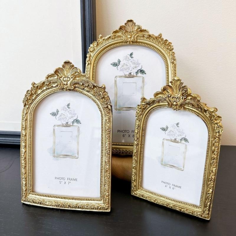 Ornamentals Resins Pictures Frame In Arched Design For Displaying Cherishing Memories