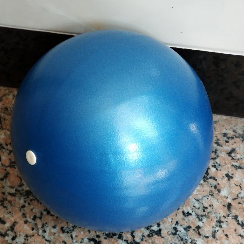 Mini Fitness Yoga Ball - Stabilitätstraining, Physiotherapie & Gleichgewichtsverbesserung, mit Aufblashalm - Buntes, strapazierfähiges PVC-Material