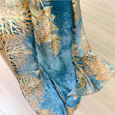 Accessoires – Schals & Tücher