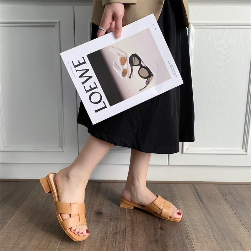 Yuzhihao Summer Women's Chunky Heel Sandals - Casual Solid Color Beach Slip-ons