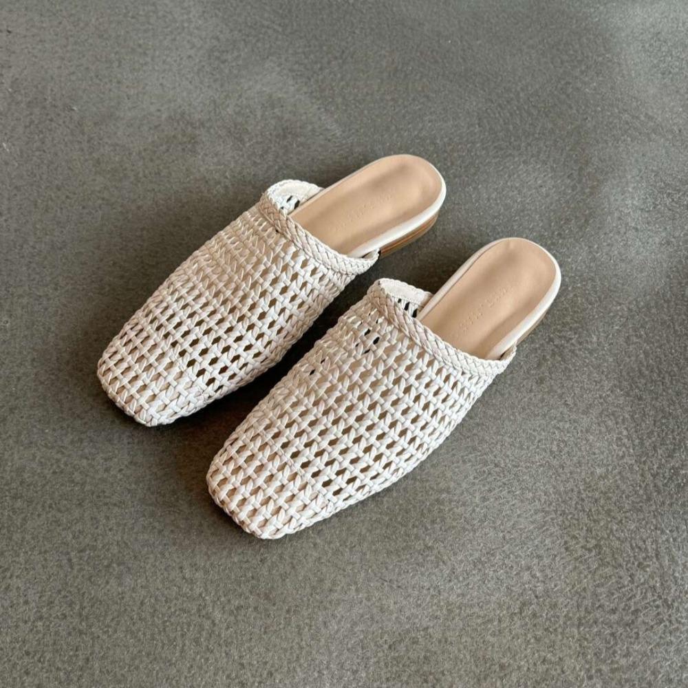 Ladies Slippers Flat Bottom Outside Woven Hollow Bag Head Half Slippers Women's Summer Flat Bottom Square Head Fashion Sandals