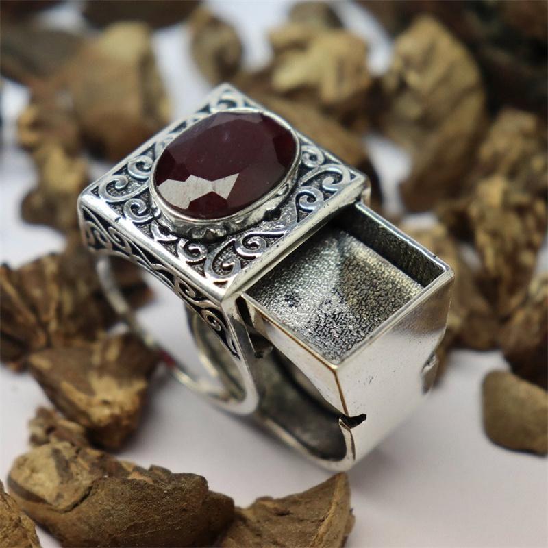 Dazzling Vintage CopperColor Round Men Rings Set Fashion Red Stones Party Bridal Ring Jewelry