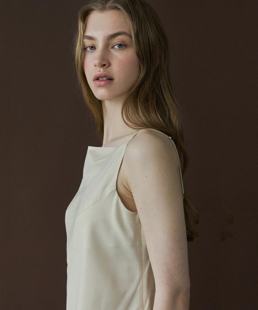 IHR Silky Draping Camisole / Cream Beige