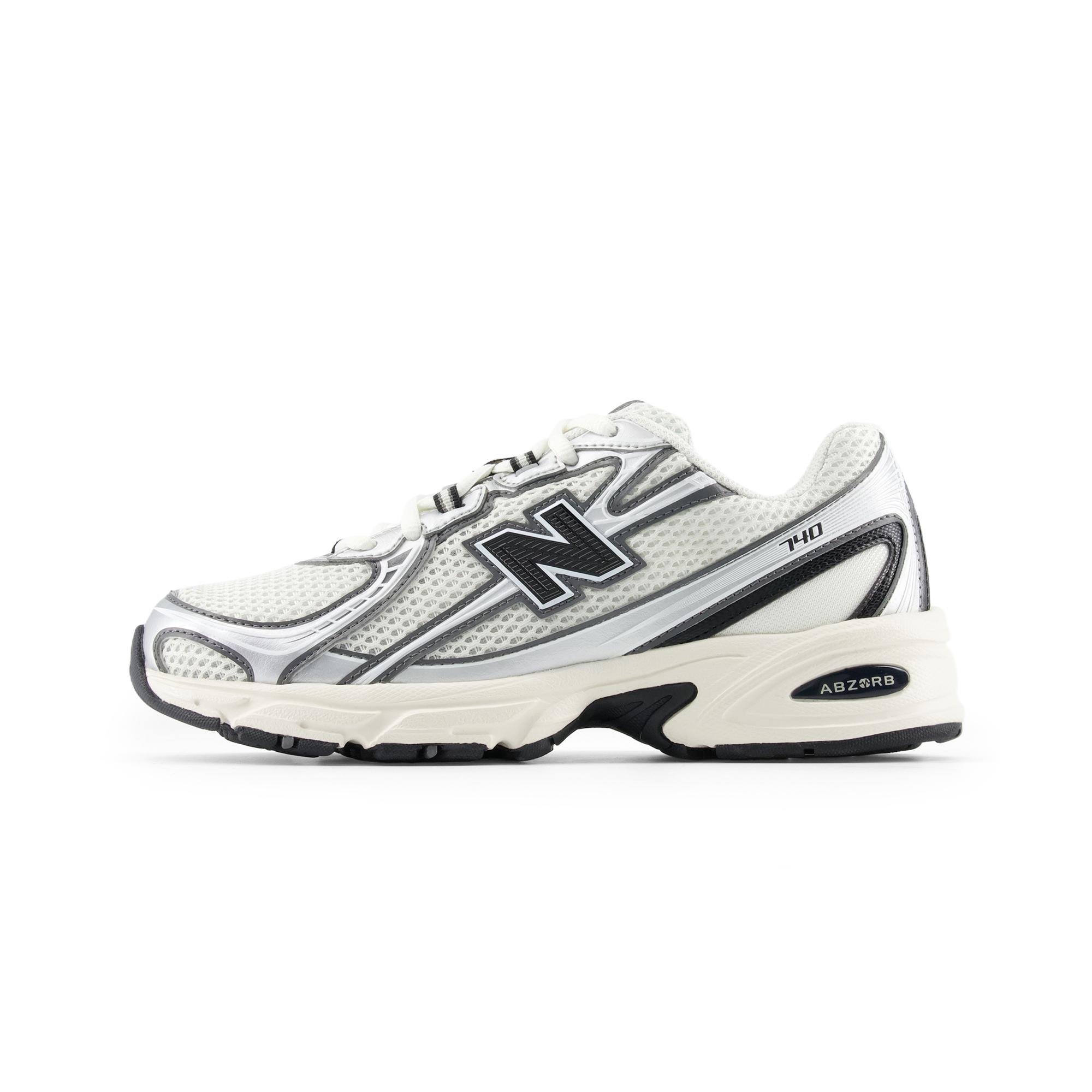 New Balance 740 Морская Соль Черный Серебристый Металлик 37