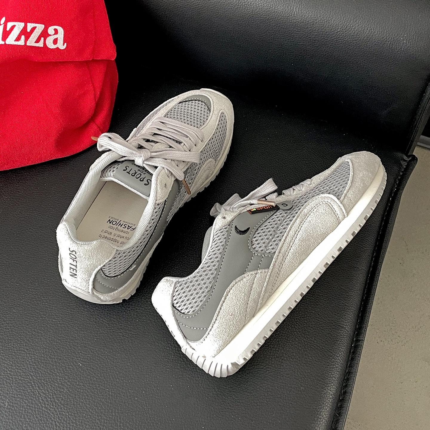 

Queen Fan Red retro platform inner height-increasing moral training shoes women s 2025 new summer casual Forrest Gump sports shoes 40 серый