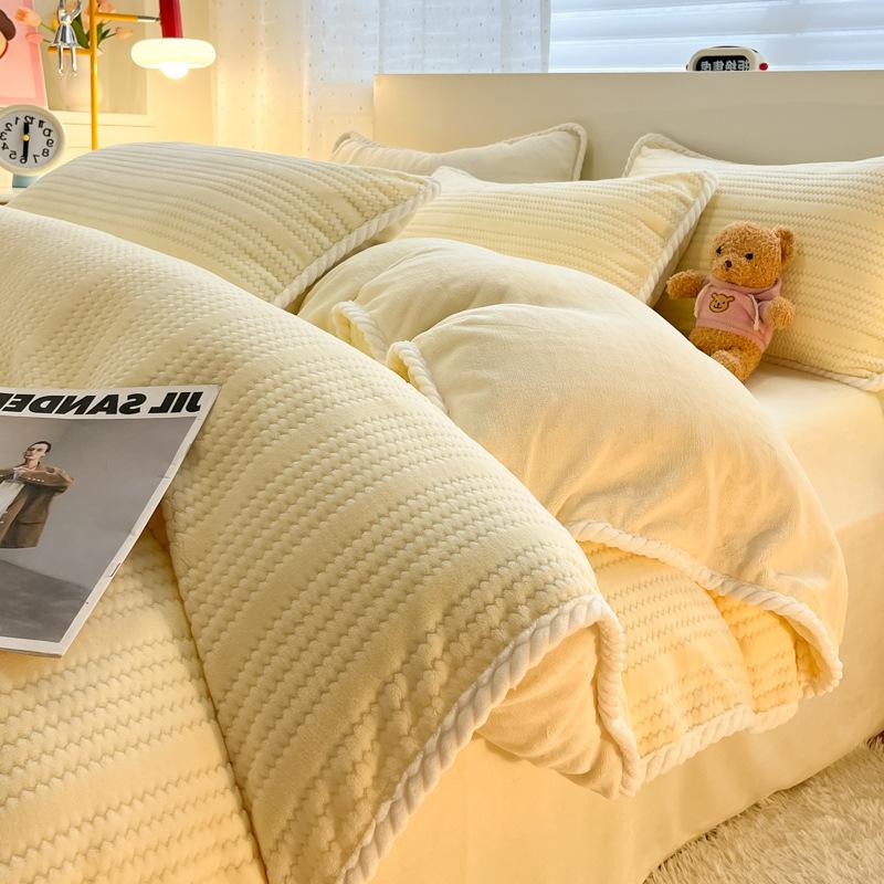 2025 new Nordic style double-sided velvet autumn and winter jacquard milk velvet four-piece quilt cover dormitory three-piece
